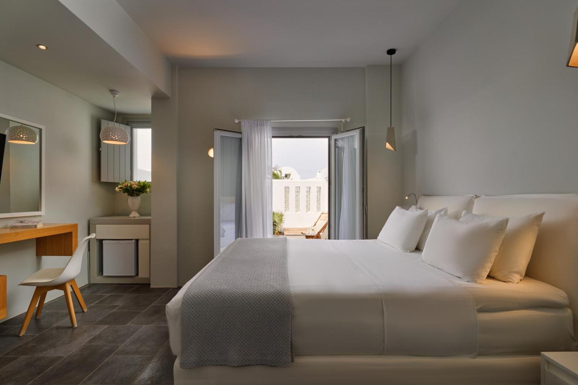 Meltemi Village Hotel 4*