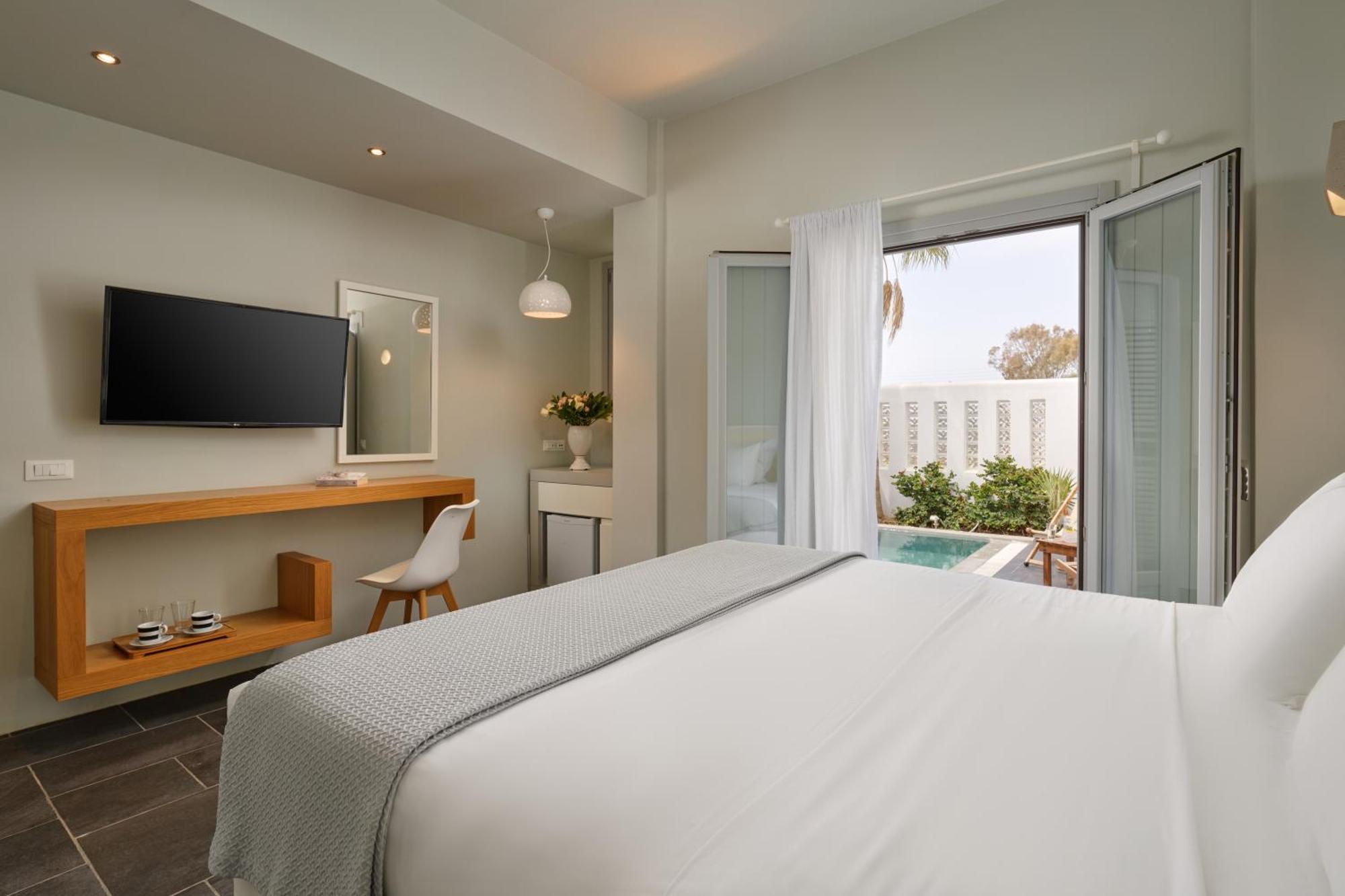 Meltemi Village Hotel 4*